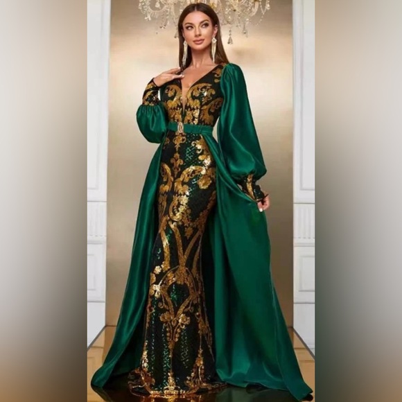 Jane Chic Designs Sequin Cape Dress - Picture 6 of 6